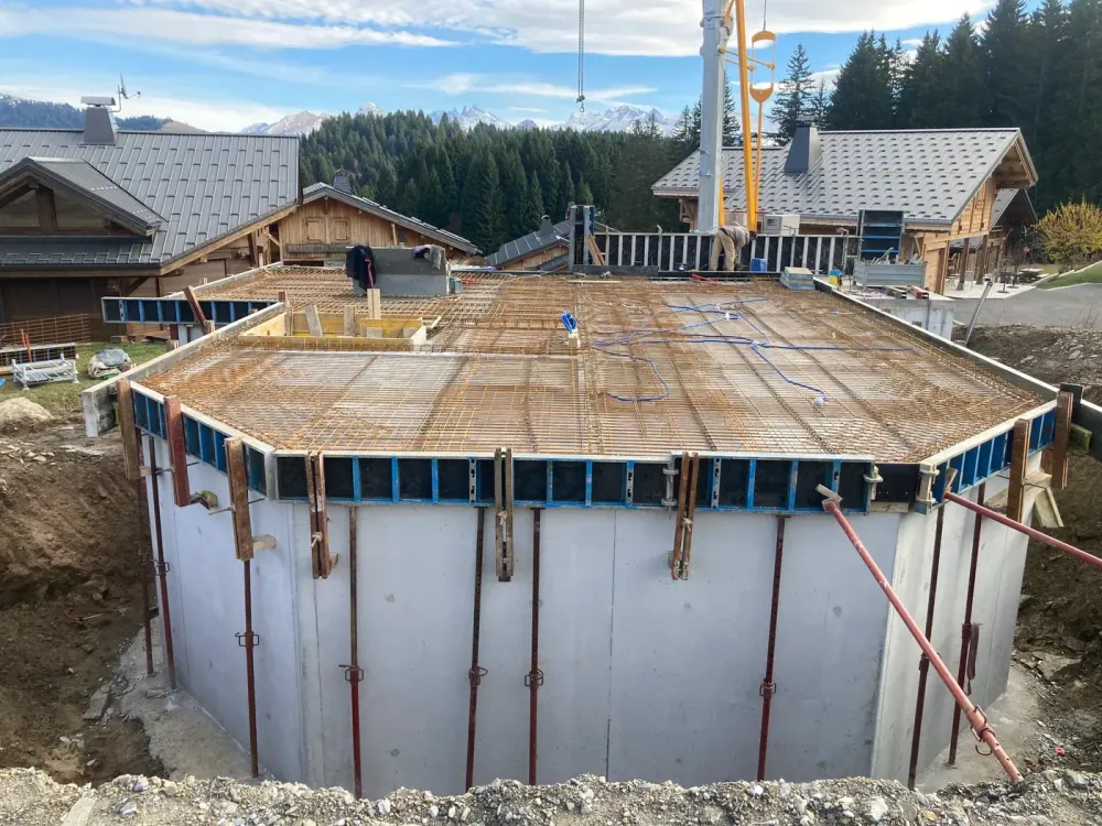 Armatures d'une dalle haute prêtes pour le coulage